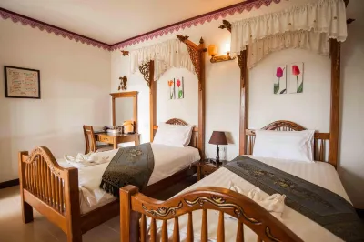 Ban Ao Thong Hotels near Trang Clock Tower