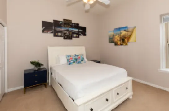 Spacious Living Area and Modern Kitchen - Stylish Urban Escape