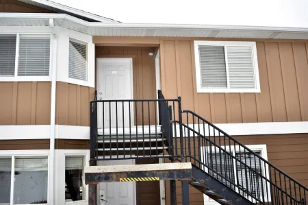 Access to Heated Pool and Tennis Courts - Stunning Tennis View Haven