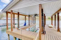 Stunning Retreat - Spa, Fireplace, Lake Views, Pool, Kayak Hotel a Soddy-Daisy