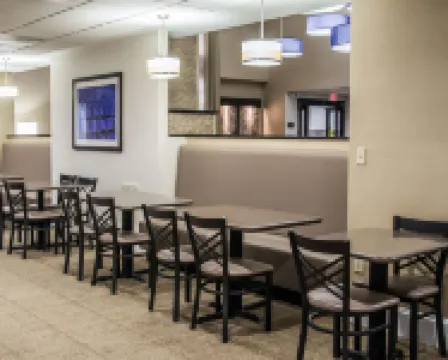 Comfort Suites University - Research Park Hotels in University Place