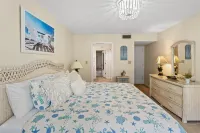 Kingston WHP 19A 1st floor Villa w/pool/beach