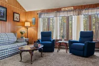 Charming Lake Escape with Dock and Firepit - Relaxing Poconos Retreat