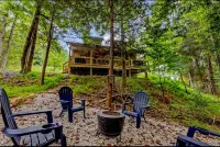 Red River Gorge Hot Tub Firepit Wi-Fi Tucked Away Hotels in Campton