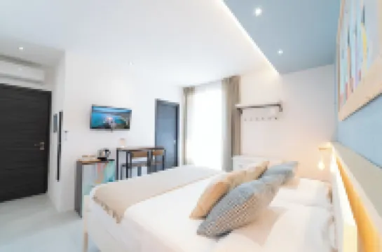 Velis - Art & Hospitality