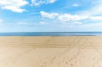 Ocean and Bay view luxury condo with balcony