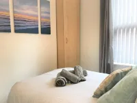 Central Wigan Welcoming Townhouse Sleeps up to 6