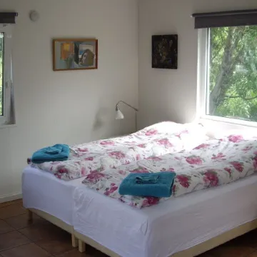 Lækjarkot Rooms and Cottages with Kitchen