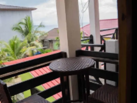 Roots Cafe Rooms Hotels in Negril