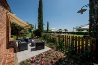 Agriturismo Podere la Rocca Hotels in 