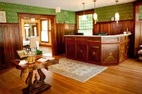Showers Inn Hotel a Bloomington
