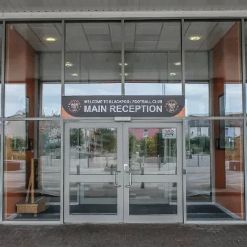 Blackpool Fc Hotel, Radisson Individuals