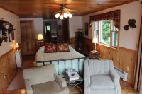Kiwassa Lake Bed & Breakfast