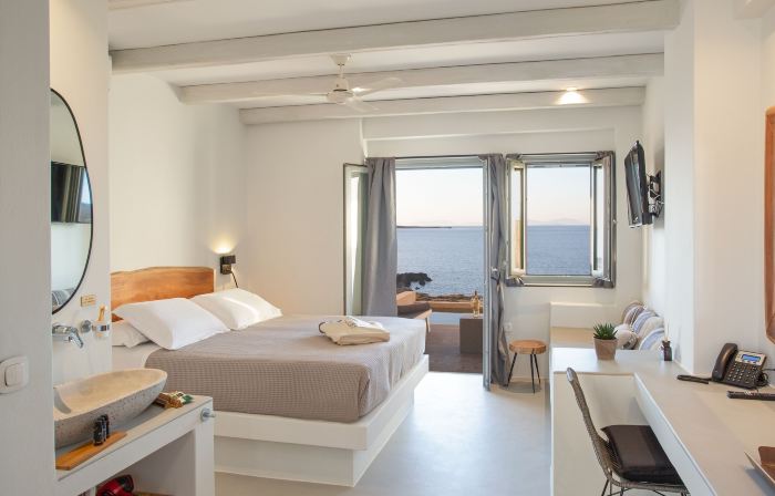 Paros Cape Suites