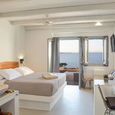Paros Cape Suites Hotels near شاطئ أجيوس بروكوبيوس