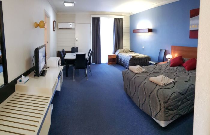 Amber Court Motor Inn