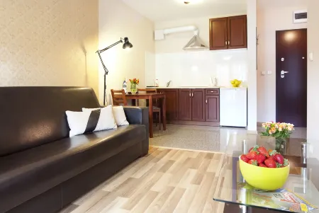 Cracow Stay Apartments Отели рядом с достопримечательностью «Ягеллонский университет»