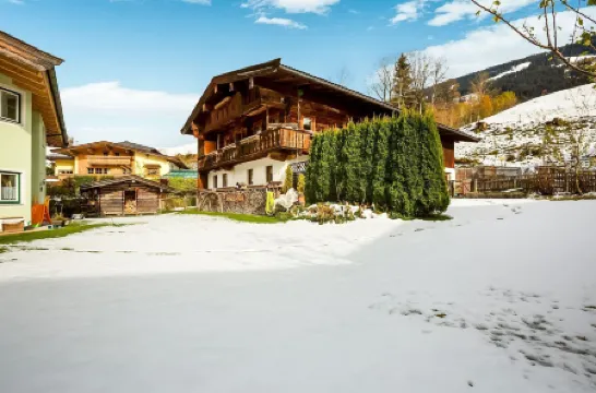 Chalet in Jochberg Near Thurn Pass Skiing Отели в г. Йохберг