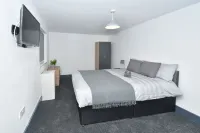 Townhouse @ 24 Brunswick Place Stoke - Bars
