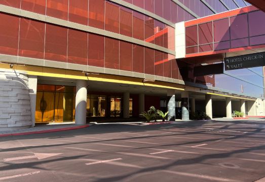 4. 아헌 호텔 라스..