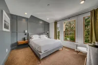 The Emerald Boutique Stays Hotels in Beaufort