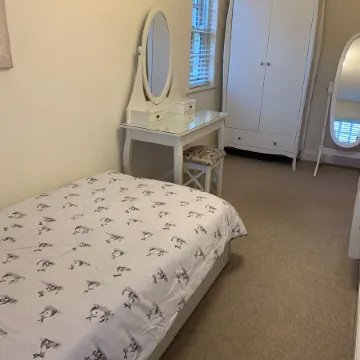 2-Bed Duplex Sleeps 3 with Fireplace