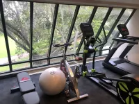 Parkside Hotel & Apartments - Gym