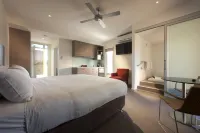 Longview Vineyard Hotels in Macclesfield