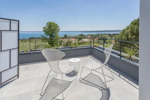 Room in B&B - Insula Felix - Deluxe Triple Room with Sea View