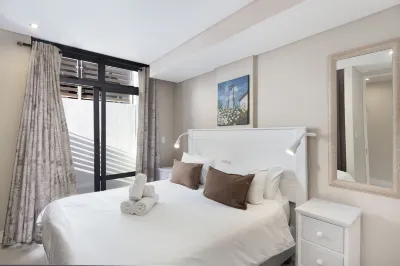 Eden on the Bay 150 by HostAgents Hotels near Bayside Mall