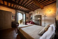 Il Burellino Wine & Resort Hotels in Buonconvento