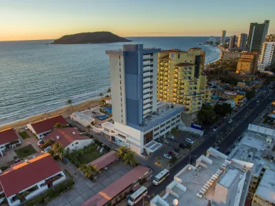 Ocean View Beach Hotel Отели в г. 