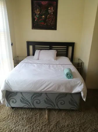 Naisar Holiday Home & Cottage Primrose Отели в г. Джермистон