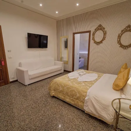 Vitti's Home Verona
