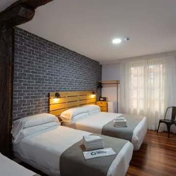 Casual Mardones Hotels near Bilboko Donejakue Katedrala