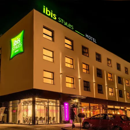 Ibis Styles Krakow East Отели рядом с достопримечательностью «Тчизыны»