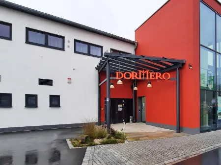 Dormero Hotel Deggendorf Отели в г. Лаллинг