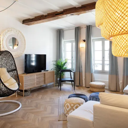 Maison Tillot