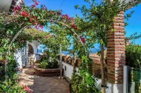 Casa Hermosa Hotels in Torre de Benagalbon