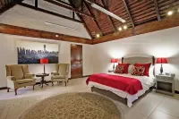 No 66 Sandton Lodge - ที่มีสปา