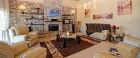 Beautiful 9-Bed Villa in Gouvia with Tennis Court - Haustierfreundliche