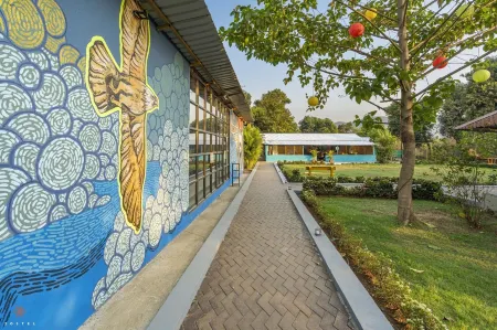 Zostel Kolad Отели в г. Райгад