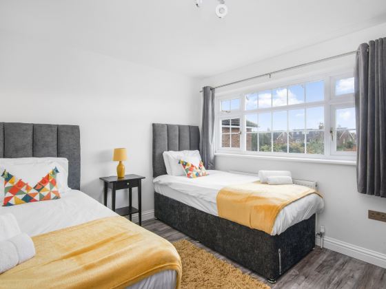 Gravesend 3 Beds by Jada Homes
