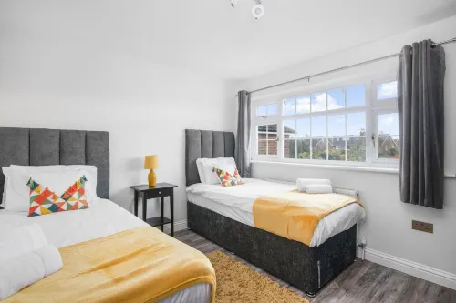 Gravesend 3 Beds by Jada Homes