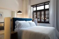 Suites 1478 Hotels in Marzagan