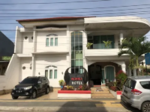 莫妮卡酒店
