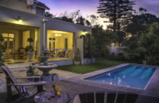 Bright on 5th Guest House