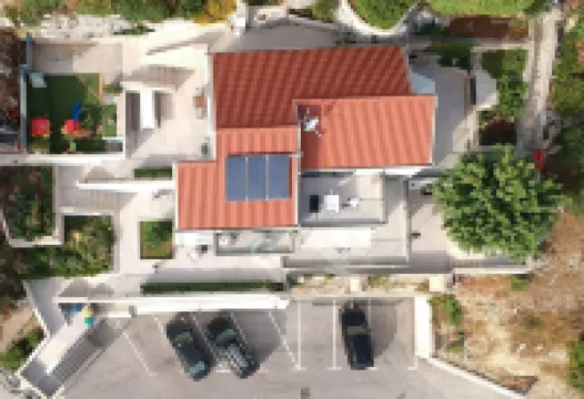 Apartmani D & J with Heated Pool & Stunning Sea View