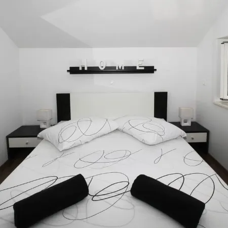 Marineta Focus Luxury Apartment