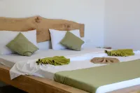 La Base Hotel
